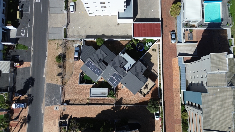Commercial Property for Sale in Waves Edge Western Cape